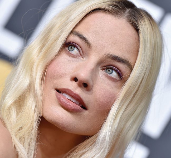 77th Annual Golden Globe Awards - Arrivals