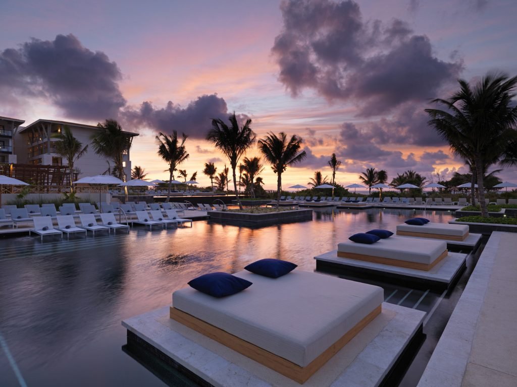 2087-Pool-Sunset-1024x768 Exhorta SS a buscar tratamiento para diagnosticar profesional de TDAH