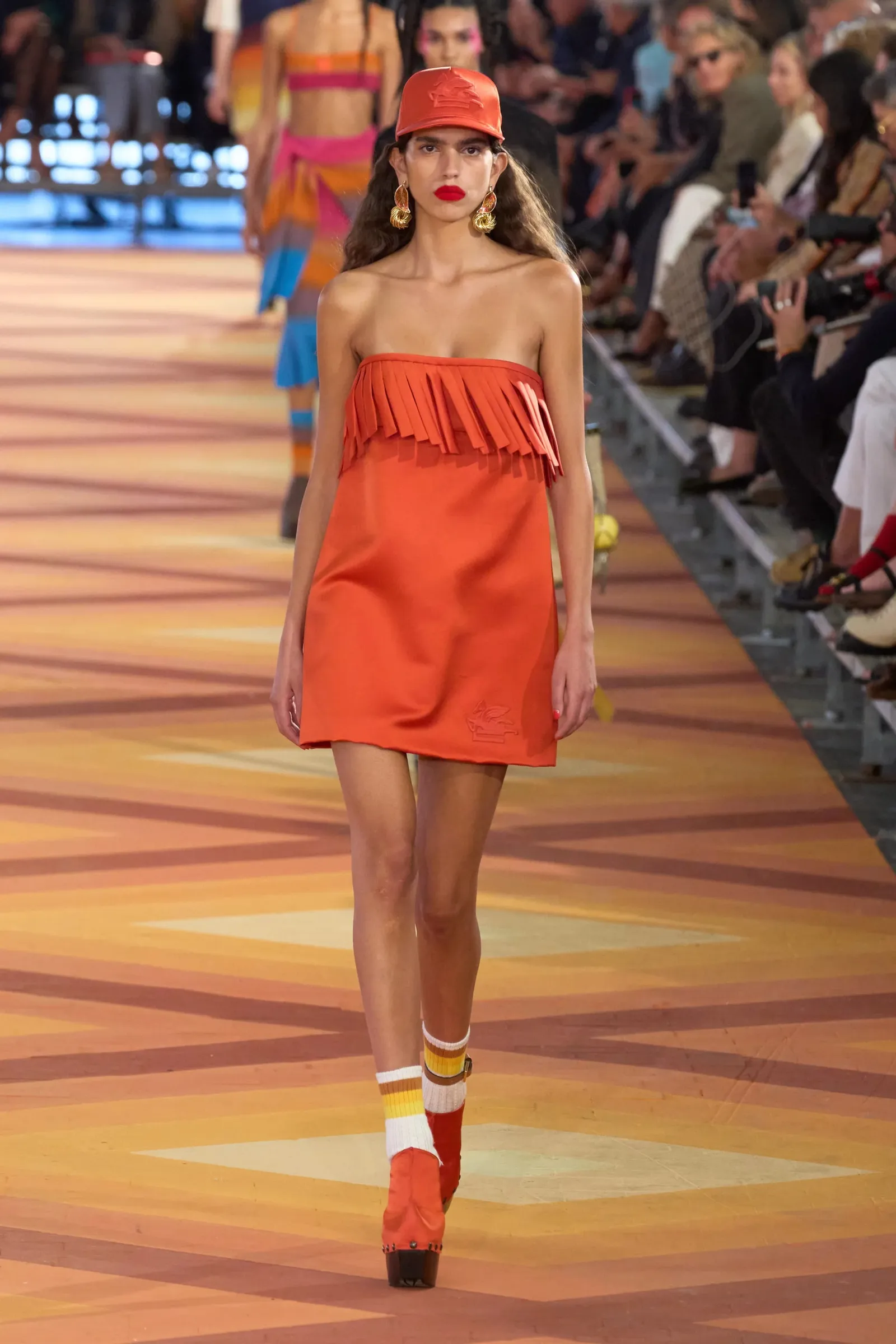 Minivestido-naranja-etro-primavera-verano-2023